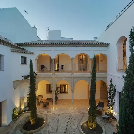 Patios Del Pañuelo