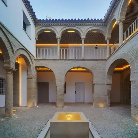 Patios Del Pañuelo *