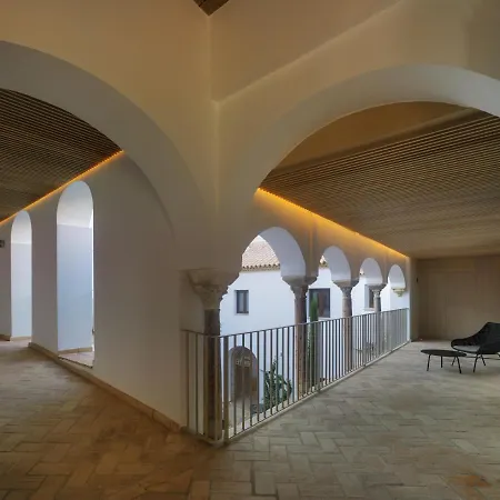 Patios Del Pañuelo