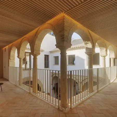 Patios Del Panuelo
